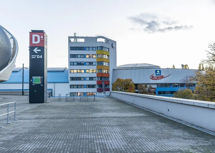 Nfs - Narodny Futbalovy Stadion - * Bratislava